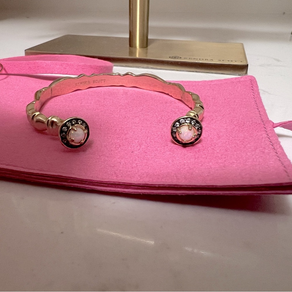 Kendra Scott cuff bracelet